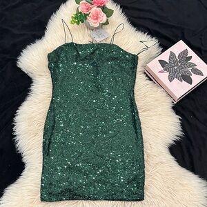 Elegant Green Sequin Dress